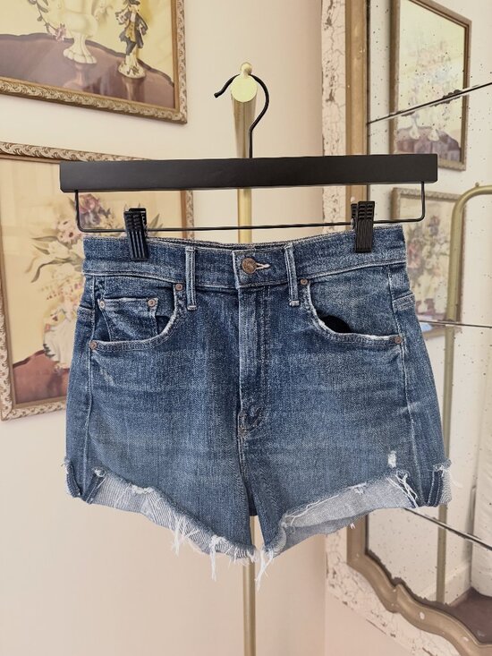MOTHER Pants - MOTHER High Waisted Rascal Slit Flip Chew Short - Off Duty - Size 25